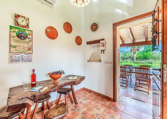 March Martorell Вилла Польенса