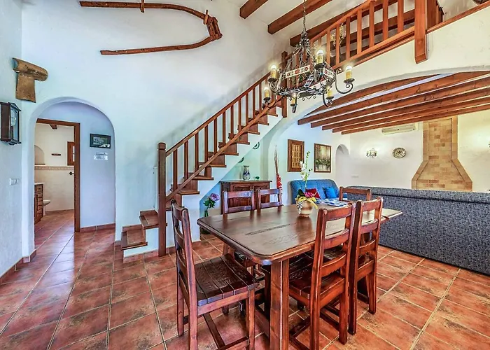 Вилла March Martorell Польенса